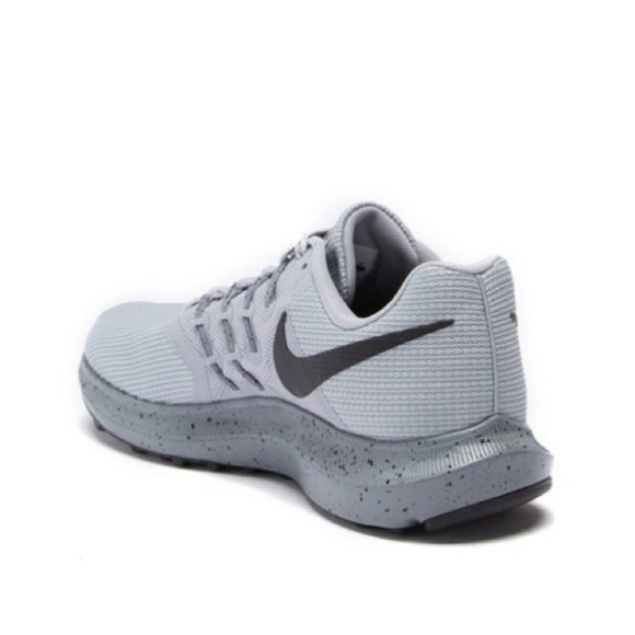 🆕 ***SOLD*** NIKE RUNNING SNEAKERS (Men's) - Picture 3 of 7